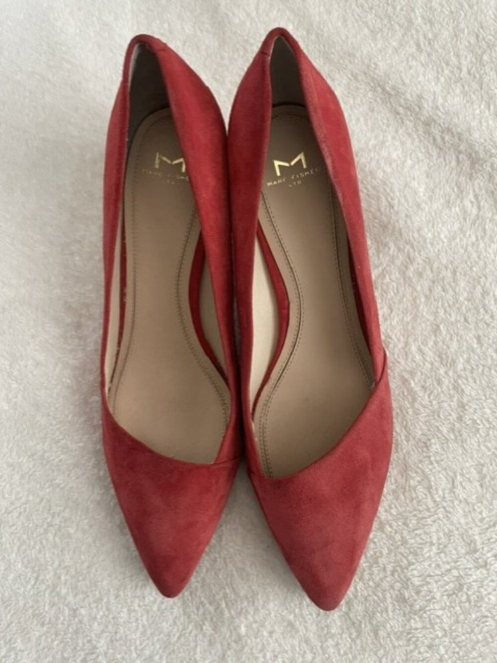 Marc Fisher LTD Red Suede Pointed Toe Block Heel Pumps Holiday Cocktail Size 8